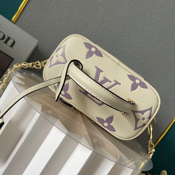 ルイヴィトンバッグ角部分ディテール